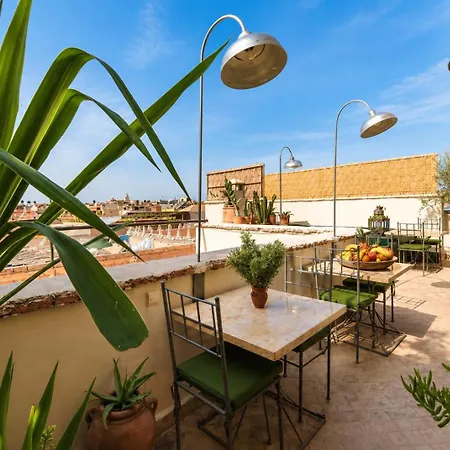 103 Riad Chelsie Pool Rooftop & Hammam-3